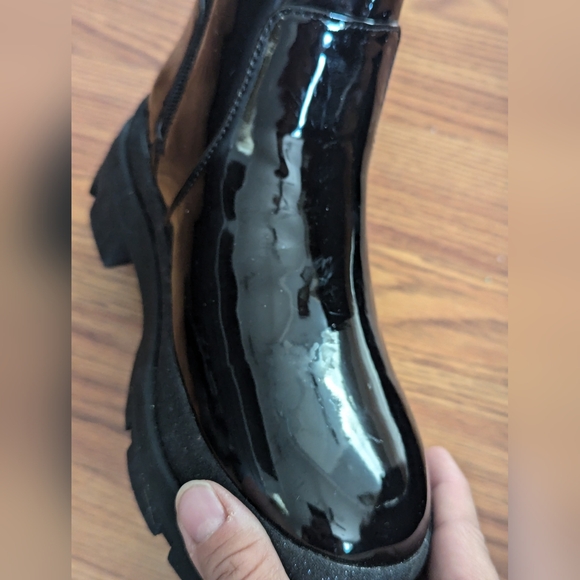 Steve Madden Kids' Trap Boot in Black Patent - Picture 4 of 16